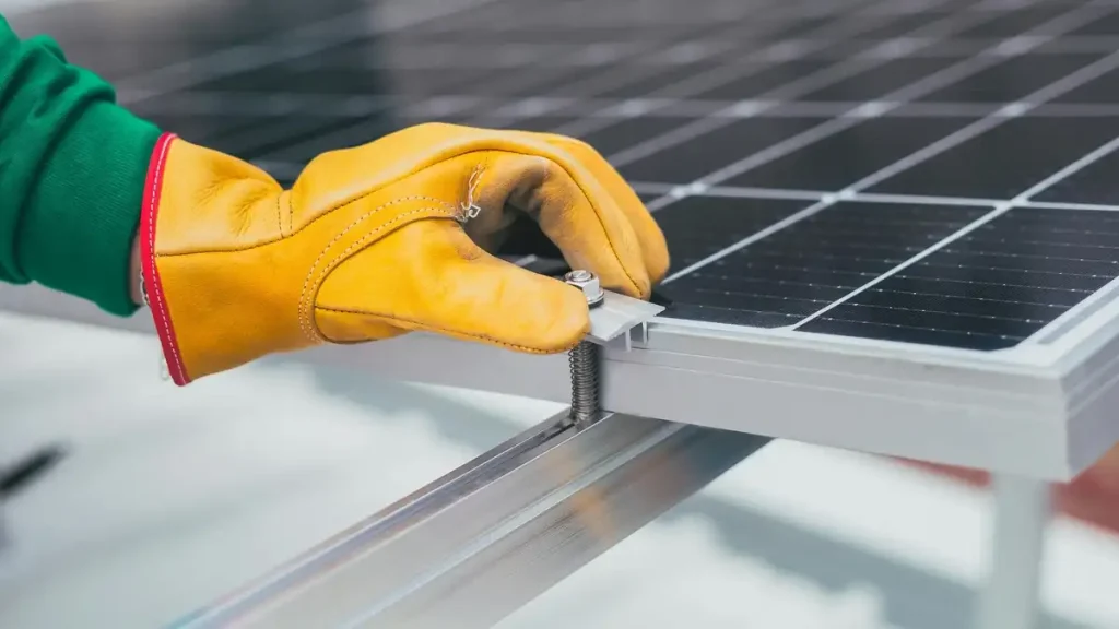 Painel solar residencial redefine o conceito de economia sustentável