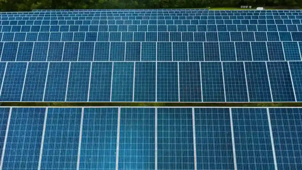 Sistema solar inteligente integra software de monitoramento avançado