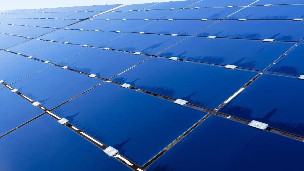 Empresas ampliam projetos solares e fortalecem competitividade