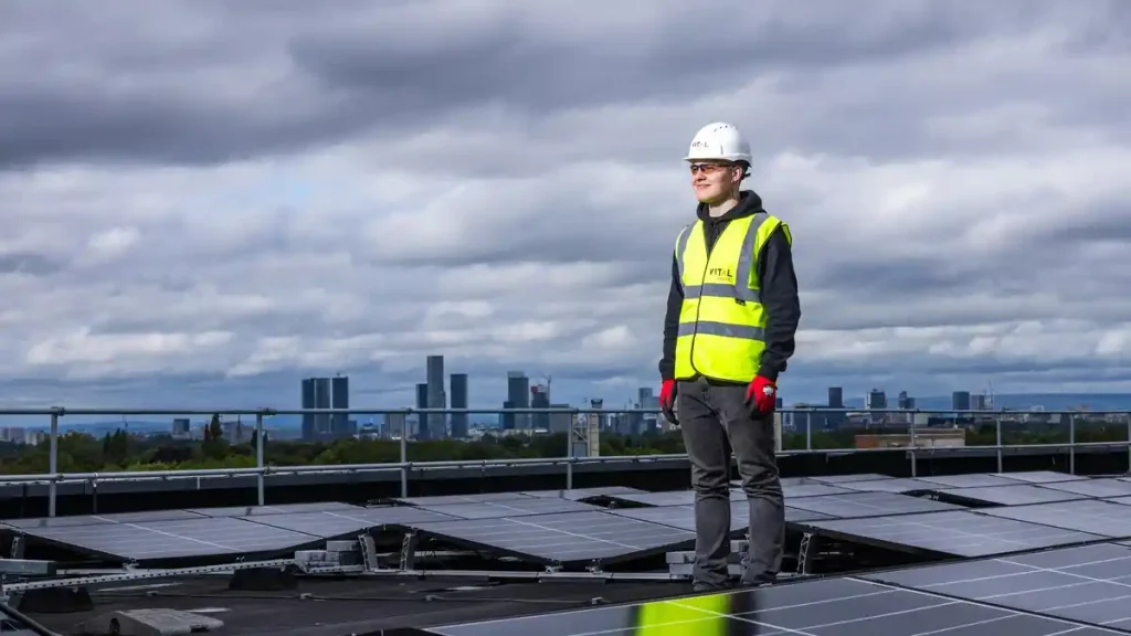Energia fotovoltaica industrial transforma o futuro da energia renovável
